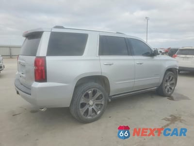 Trzecie zdjęcie samochodu z tyłu: 2017 CHEVROLET TAHOE C1500 PREMIER VIN:1GNSCCKC3HR117496 - miniatura