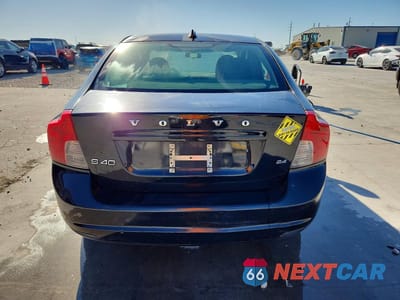 Zdjęcie 6 z 11 samochodu: 2010 VOLVO S40 2.4I VIN:YV1382MS8A2513493 - miniatura