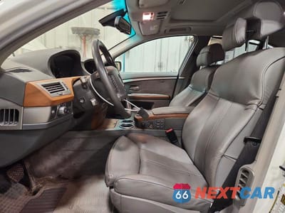 Zdjęcie 7 z 12 samochodu: 2006 BMW 750 I VIN:WBAHL83546DT05516 - miniatura