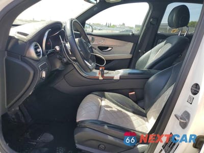 Zdjęcie 7 z 13 samochodu: 2019 MERCEDES-BENZ GLC 300 VIN:WDC0G4JB3KF497669 - miniatura