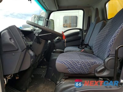 Zdjęcie 7 z 12 samochodu: 2023 CHEVROLET 3500 BOX TRUCK VIN:54DBDW1D2P5203418 - miniatura