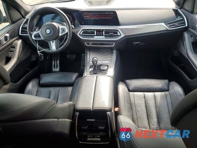 Zdjęcie 8 z 11 samochodu: 2019 BMW X5 XDRIVE50I VIN:5UXJU2C54KLN66173 - miniatura
