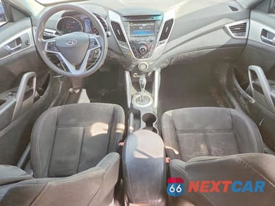 Zdjęcie 8 z 12 samochodu: 2015 HYUNDAI VELOSTER BASE VIN:KMHTC6AD0FU239666 - miniatura
