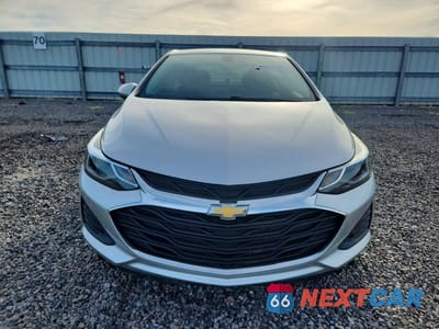 Piąte zdjęcie samochodu w środku: 2019 CHEVROLET CRUZE LT VIN:1G1BE5SM6K7110027 - miniatura