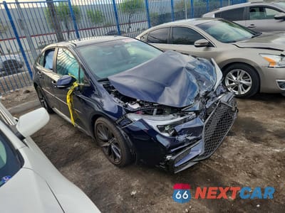 Czwarte zdjęcie samochodu z boku: 2025 TOYOTA COROLLA SE VIN:5YFS4MCE8SP220040 - miniatura