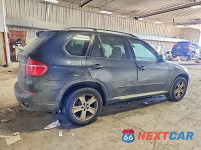 Trzecie zdjęcie samochodu z tyłu: 2012 BMW X5 XDRIVE35D VIN:5UXZW0C55CL664552 - miniatura