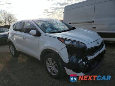Czwarte zdjęcie samochodu z boku: 2019 KIA SPORTAGE LX VIN:KNDPM3AC3K7626794 - miniatura