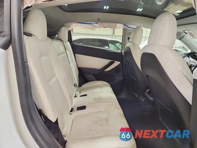 Zdjęcie 10 z 12 samochodu: 2022 TESLA MODEL Y VIN:7SAYGDEE4NF354674 - miniatura