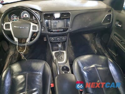 Zdjęcie 8 z 12 samochodu: 2012 CHRYSLER 200 LIMITED VIN:1C3CCBCG9CN326643 - miniatura