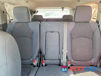 Zdjęcie 10 z 12 samochodu: 2015 CHEVROLET TRAVERSE LS VIN:1GNKRFKD4FJ123148 - miniatura