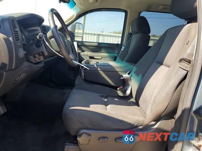 Zdjęcie 7 z 11 samochodu: 2013 CHEVROLET SILVERADO K1500 LT VIN:3GCPKSE70DG320608 - miniatura