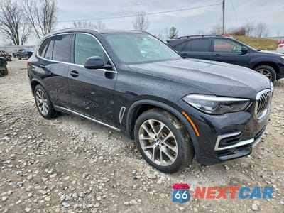 Czwarte zdjęcie samochodu z boku: 2022 BMW X5 XDRIVE40I VIN:5UXCR6C05N9M91460 - miniatura