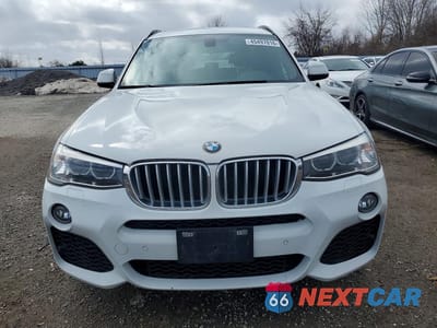 Piąte zdjęcie samochodu w środku: 2017 BMW X3 XDRIVE28I VIN:5UXWX9C39H0T17124 - miniatura