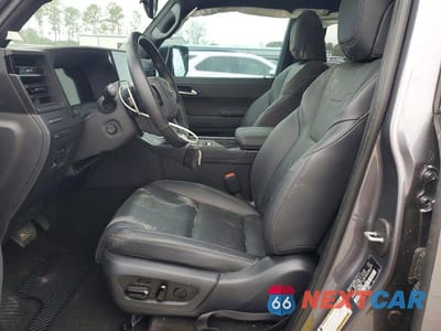 Zdjęcie 7 z 13 samochodu: 2025 LEXUS GX 550 LUXURY+ VIN:JTJVBCDX9S5037625 - miniatura