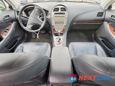 Zdjęcie 8 z 12 samochodu: 2010 LEXUS ES 350 BASE VIN:JTHBK1EG4A2373352 - miniatura