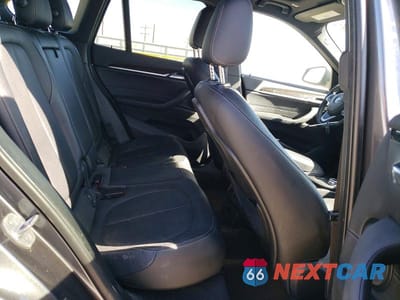 Zdjęcie 11 z 13 samochodu: 2017 BMW X1 XDRIVE28I VIN:WBXHT3Z39H4A56814 - miniatura