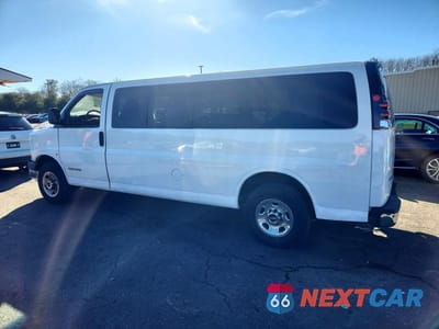 Drugie zdjęcie samochodu z przodu: 2006 GMC SAVANA G3500 VIN:1GJHG39U761236596 - miniatura