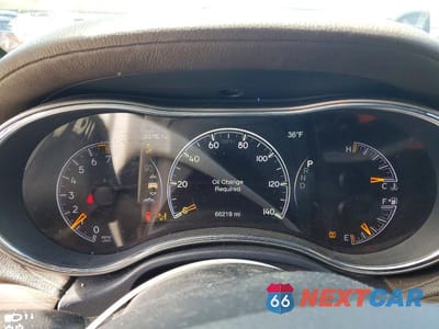 Zdjęcie 9 z 12 samochodu: 2017 JEEP GRAND CHEROKEE OVERLAND VIN:1C4RJFCG3HC628158 - miniatura