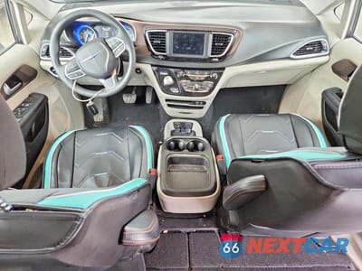 Zdjęcie 8 z 13 samochodu: 2019 CHRYSLER PACIFICA TOURING PLUS VIN:2C4RC1FG7KR541239 - miniatura