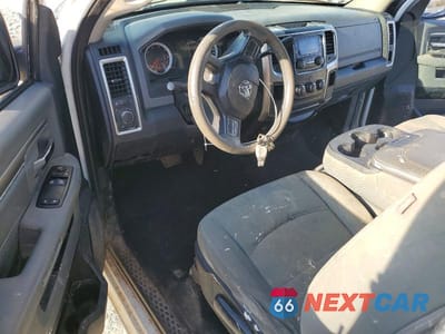 Zdjęcie 8 z 13 samochodu: 2013 RAM 1500 SLT VIN:3C6JR6EP6DG524328 - miniatura