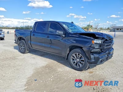 Czwarte zdjęcie samochodu z boku: 2019 CHEVROLET SILVERADO C1500 RST VIN:3GCPWDED4KG232325 - miniatura