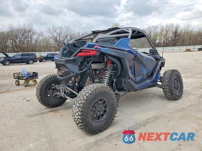 Czwarte zdjęcie samochodu z boku: 2023 POLARIS RZR UTILITY VEHICLE VIN:3NSRGL2K8PG330458 - miniatura