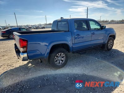 Trzecie zdjęcie samochodu z tyłu: 2019 TOYOTA TACOMA SR5 V6 VIN:5TFAZ5CNXKX073336 - miniatura
