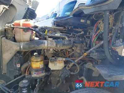 Zdjęcie 7 z 10 samochodu: 2016 FREIGHTLINER CASCADIA 125 SEMI TRUCK VIN:1FUBGEDV8GLHC5658 - miniatura