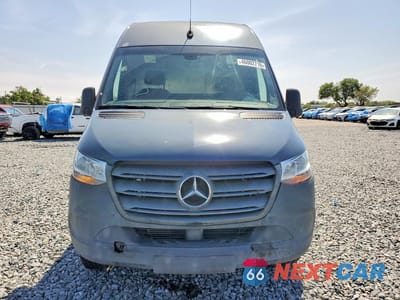 Piąte zdjęcie samochodu w środku: 2019 MERCEDES BENZ SPRINTER 2500 DELIVERY VAN VIN:WD4PF1CD1KP138258 - miniatura