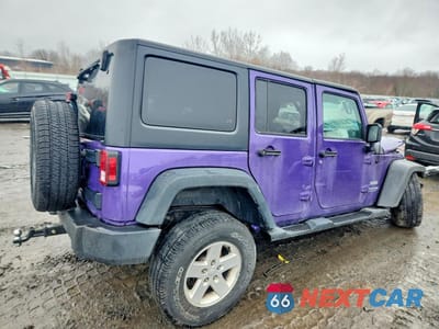 Trzecie zdjęcie samochodu z tyłu: 2018 JEEP WRANGLER UNLIMITED SPORT VIN:1C4BJWDG4JL888753 - miniatura