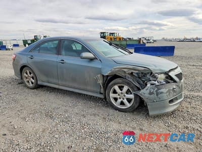 Czwarte zdjęcie samochodu z boku: 2008 TOYOTA CAMRY SE VIN:4T1BE46K98U758994 - miniatura