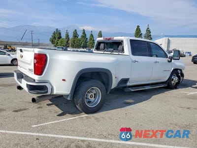 Trzecie zdjęcie samochodu z tyłu: 2023 CHEVROLET SILVERADO K3500 HIGH COUNTRY VIN:1GC4YVEY9PF216779 - miniatura