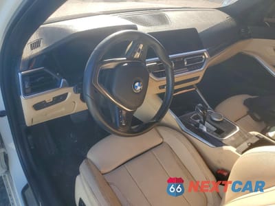 Zdjęcie 8 z 12 samochodu: 2019 BMW 330I VIN:WBA5R1C50KAK12741 - miniatura