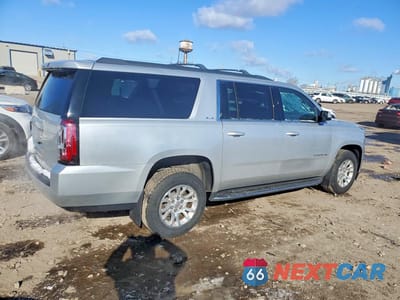 Trzecie zdjęcie samochodu z tyłu: 2016 GMC YUKON XL K1500 SLE VIN:1GKS2FKC9GR479185 - miniatura