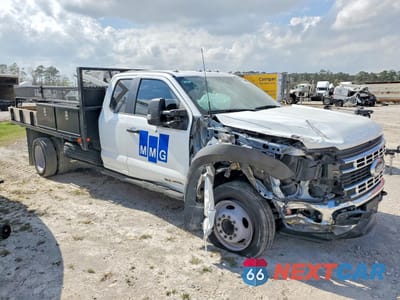 Czwarte zdjęcie samochodu z boku: 2024 FORD F450 SUPER DUTY VIN:1FD0X4GT3RED89117 - miniatura