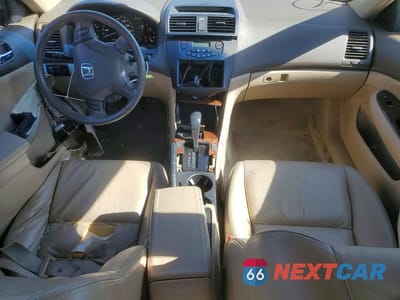 Zdjęcie 8 z 12 samochodu: 2006 HONDA ACCORD EX VIN:1HGCM66886A033818 - miniatura