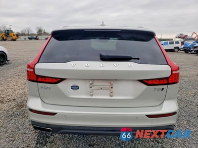 Zdjęcie 6 z 13 samochodu: 2021 VOLVO V60 CROSS COUNTRY T5 MOMENTUM VIN:YV4102WK6M1074240 - miniatura