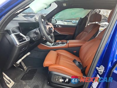 Zdjęcie 7 z 14 samochodu: 2026 BMW X5 M60I VIN:5UX33EU01T9198792 - miniatura