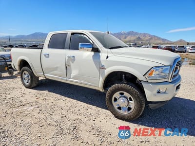 Czwarte zdjęcie samochodu z boku: 2018 RAM 2500 LONGHORN VIN:3C6UR5GL1JG144410 - miniatura