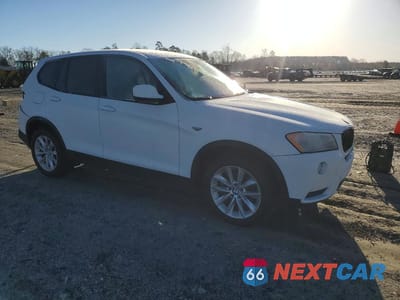 Czwarte zdjęcie samochodu z boku: 2014 BMW X3 VIN:5UXWX9C55E0D22725 - miniatura