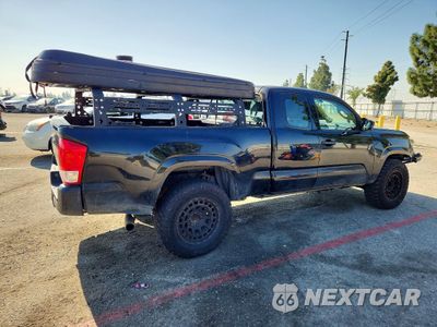 Trzecie zdjęcie samochodu z tyłu: 2017 TOYOTA TACOMA SR VIN:5TFRX5GN2HX098453 - miniatura