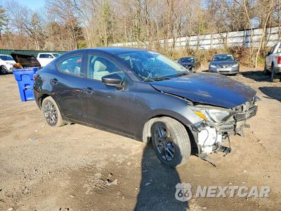Czwarte zdjęcie samochodu z boku: 2019 TOYOTA YARIS LE VIN:3MYDLBYV4KY512472 - miniatura