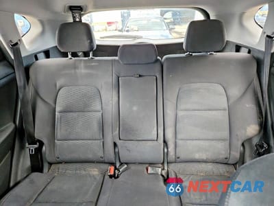 Zdjęcie 10 z 13 samochodu: 2020 HYUNDAI TUCSON VALUE VIN:KM8J33A40LU145854 - miniatura