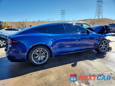 Trzecie zdjęcie samochodu z tyłu: 2022 TESLA MODEL S VIN:5YJSA1E57NF478828 - miniatura