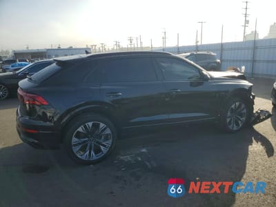 Trzecie zdjęcie samochodu z tyłu: 2024 AUDI Q8 PREMIUM PLUS S-LINE VIN:WA1EVBF12RD017191 - miniatura