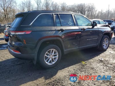 Trzecie zdjęcie samochodu z tyłu: 2025 JEEP GRAND CHEROKEE LAREDO VIN:1C4RJHAG2SC364999 - miniatura