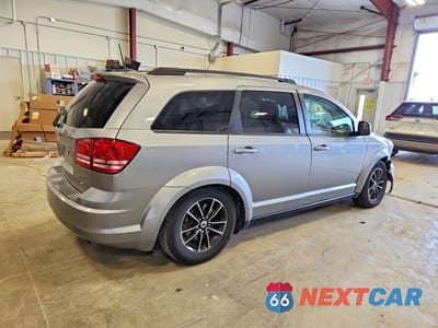 Trzecie zdjęcie samochodu z tyłu: 2018 DODGE JOURNEY SE VIN:3C4PDCAB9JT506922 - miniatura