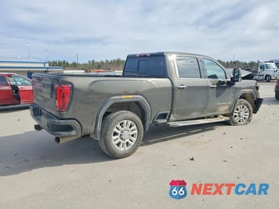 Trzecie zdjęcie samochodu z tyłu: 2023 GMC SIERRA K3500 DENALI VIN:1GT49WEY5PF219536 - miniatura