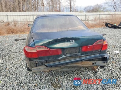 Zdjęcie 6 z 12 samochodu: 1998 HONDA ACCORD EX VIN:1HGCG5555WA175391 - miniatura
