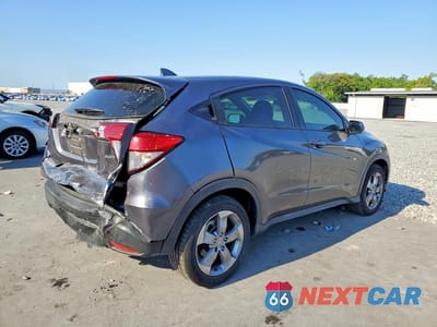 Trzecie zdjęcie samochodu z tyłu: 2022 HONDA HR-V LX VIN:3CZRU6H33NM748317 - miniatura